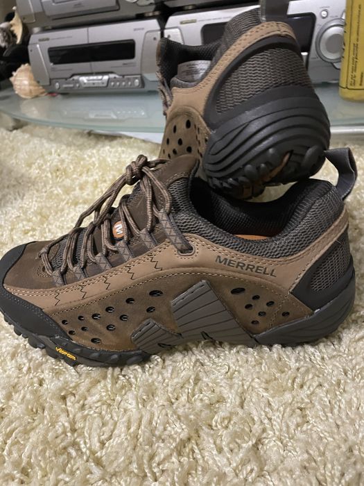 Трекинговые осенние ботинки / кроссовки MERRELL