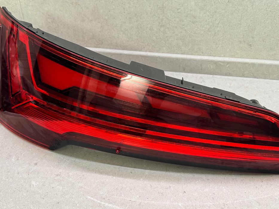 Задні фонарі б/у на Ауді Q5 80A рестайлінг Америка 2022р.