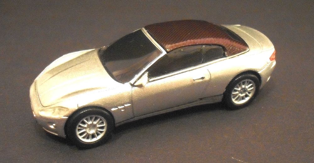 Maserati Grancabrio Mini Car 1/64 Scale