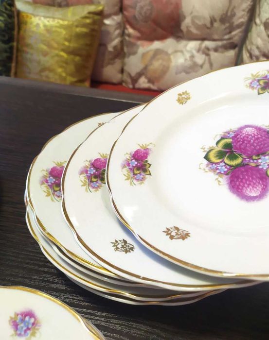 Тарелка Коростень 60-70-е посуда СССР столовый сервиз фарфор позолота
