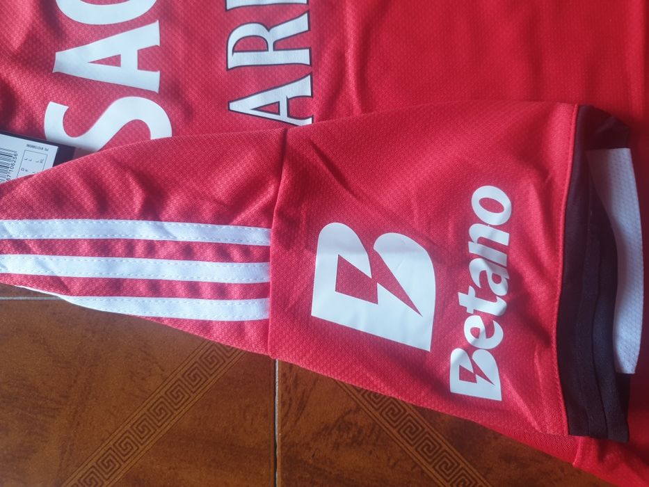 Camisola de Richard Rios Inspirada no Benfica