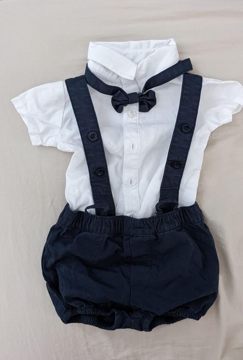 Bonprix collection: Koszula niemowlęca + mucha + spodnie