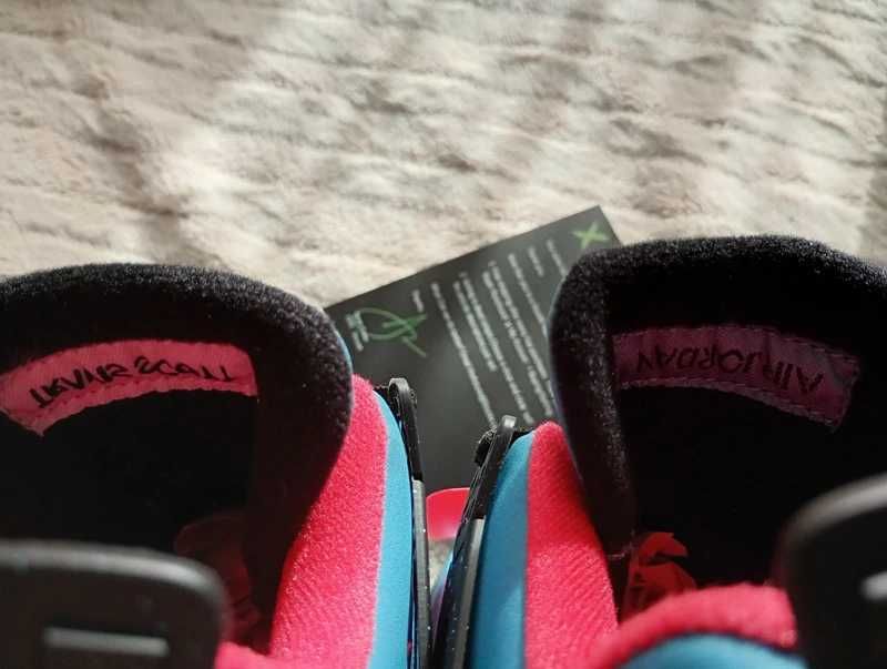 Buty damskie Trampki  Jordan_4_Retro_Travis_Scott_Cactus_Jack R.45