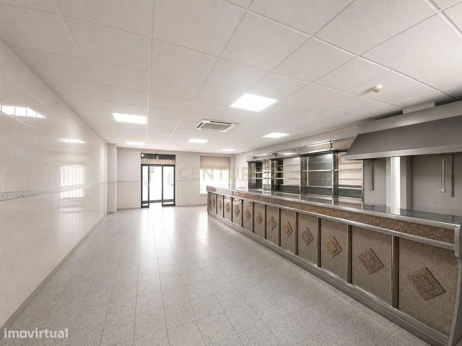 Espaço Comercial em Tires
