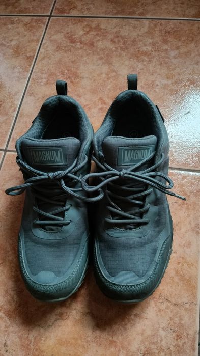 Męskie buty Magnum