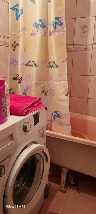 Оренда трикімнатної квартири на Шуменському . Ліфт працює .