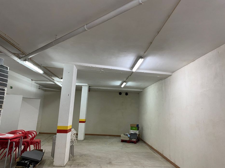 Vende-se imóvel (padaria,pastelaria)