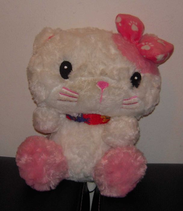 Bonecos e Peluches de várias Formas e Cores (2)