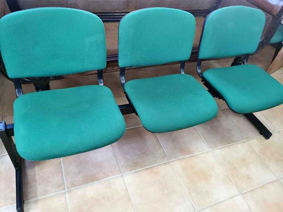 Banco de Espera 3 Lugares Estofado – Escritório, Clínica ou Receção