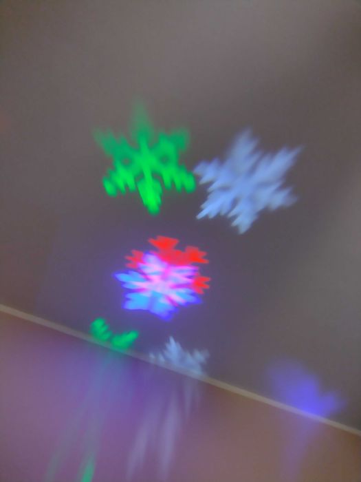 Projektor na ściane