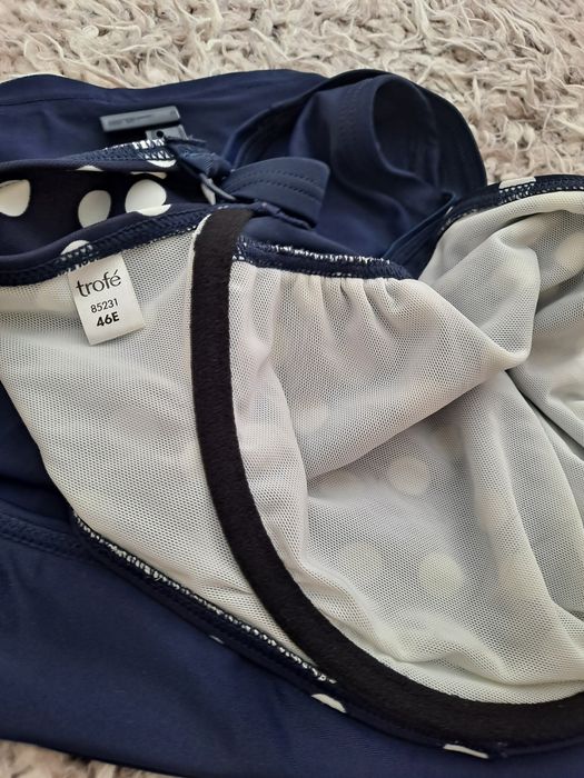 Sliczny strój kompielowy dwuczęściowy damski.