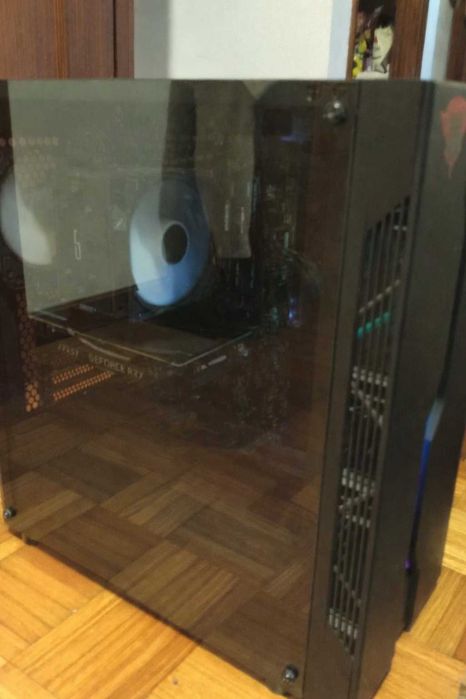 PC - 2060 RTX / i5-9600K / 16GB RAM DDR4/ SSD 120 GB / HDD 1TB /Win11