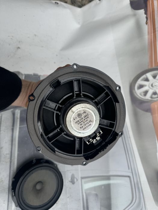 Колонка golf jetta 5 6 golf plus динаміки динамік дверні колонка