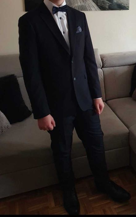 Garnitur młodzieżowy