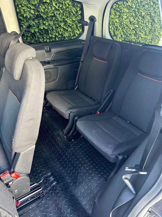 Ford Galaxy 7 lugares com revisão e inspeção