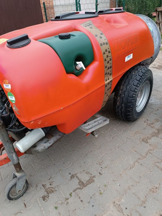 Opryskiwacz sadowniczy Lochmann 1100