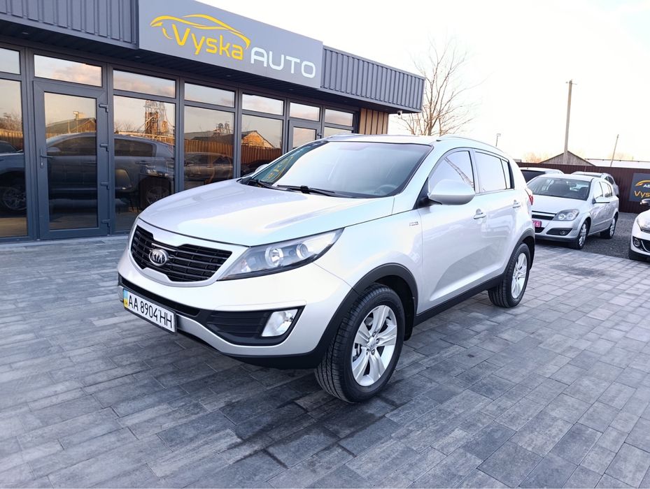 Продам  гарний  автомобіль