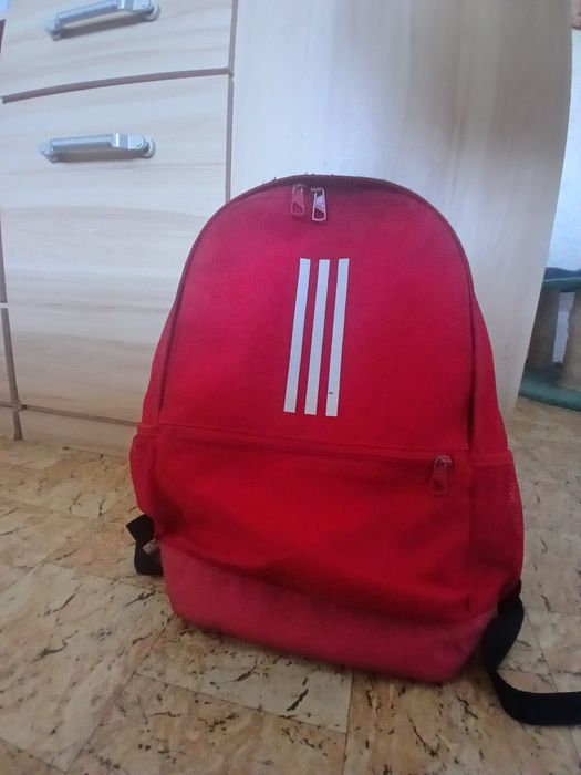 Рюкзак Adidas оригинал, городской/спортивный, красный