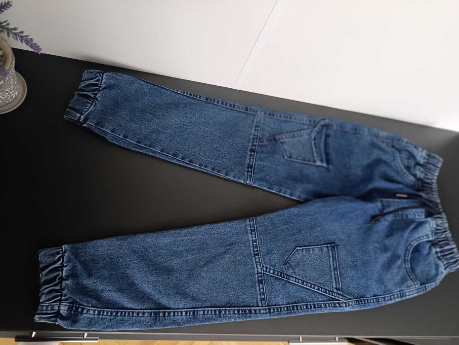 Джинси  130-134 розмір