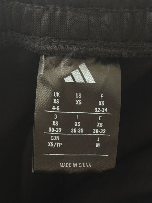Adidas штани широкі