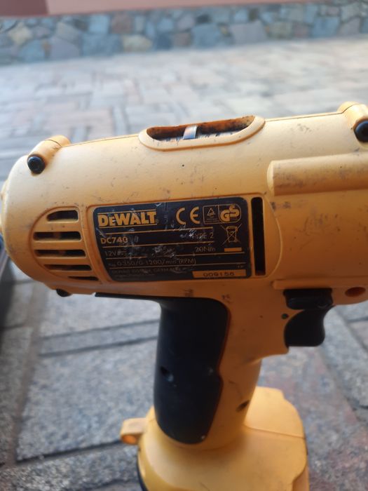 Укумуляторний шуруповерт DeWalt