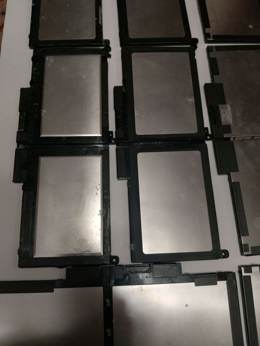 Аккумуляторы от ноутбуков

Состояние не известно. Б/у. 10 шт.