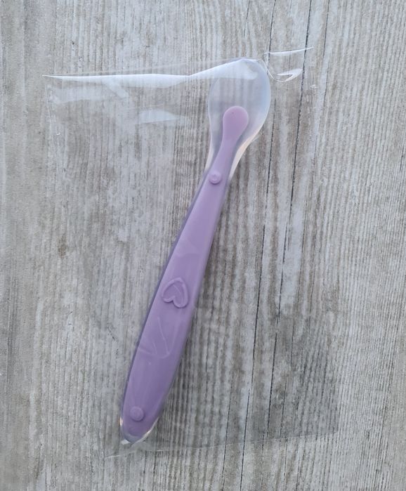 Colher em silicone para bebé