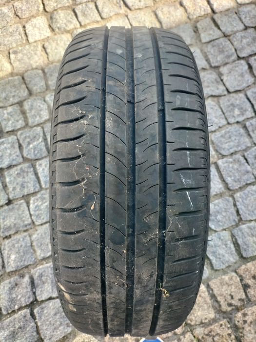 Peneu Michelin usado