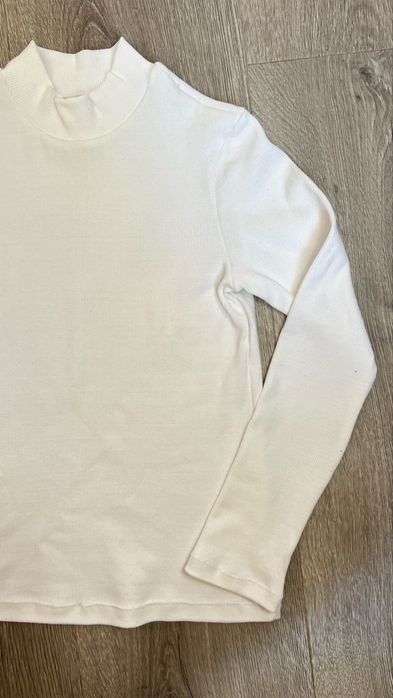 Гольф кофта 152 гольф білий рубчик