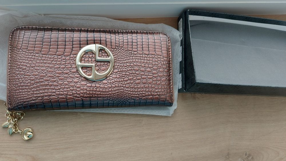 Кошелек жен. кожа нат. Новый