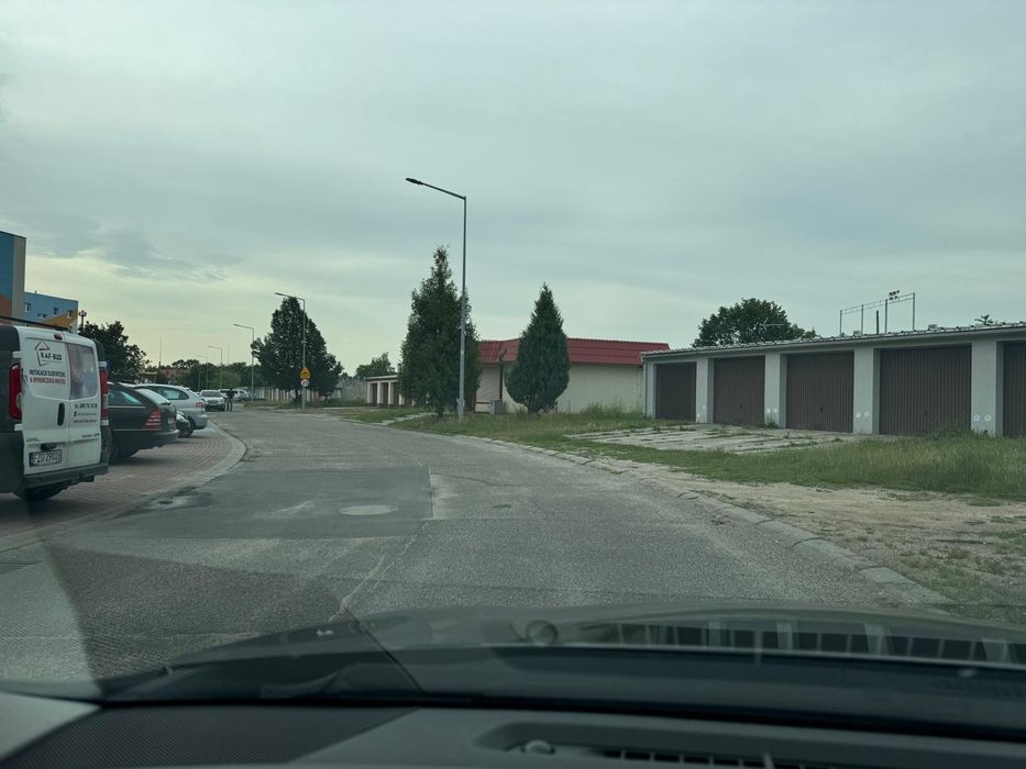 Garaż Bema Żagań Własność