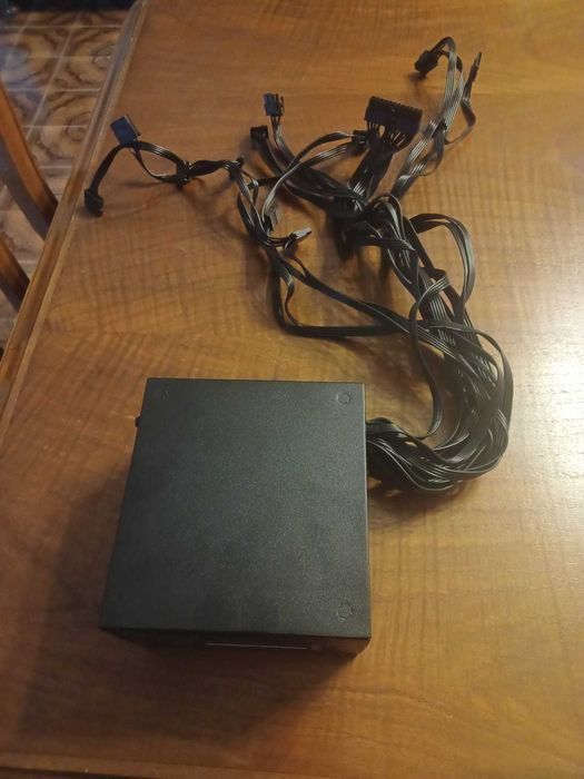 Fonte Alimentação Mars Gaming MPB750SI 750W - Como Nova (C/ Caixa e Fatura)