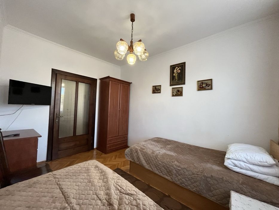 Подобова оренда кімнати в будинку в Берегові, біля термальних басейнів