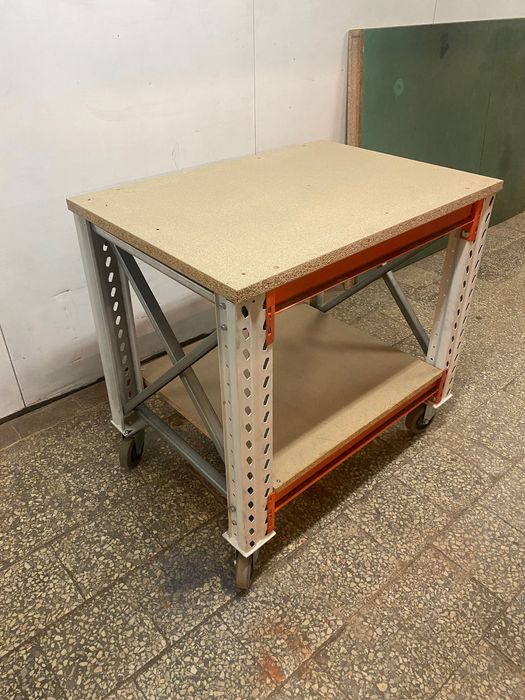 Stół montażowy ,do garażu ,kompletacji ,warsztatu .Promocja