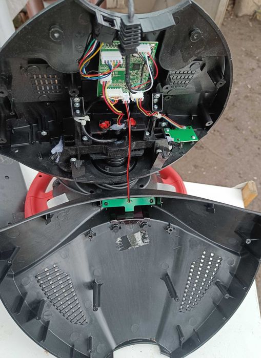 Kierownica Thrustmaster Ferrari 458 Spider z pedałami nie testowana
