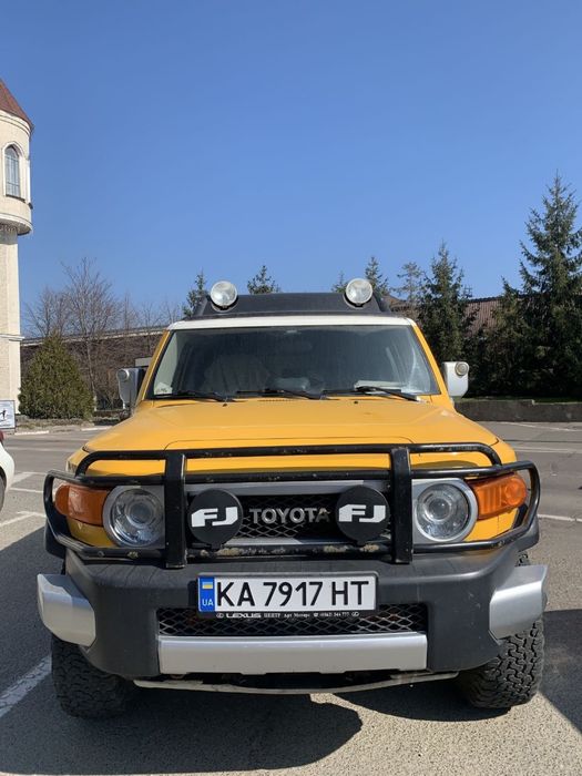 Тойота FJ Cruiser
