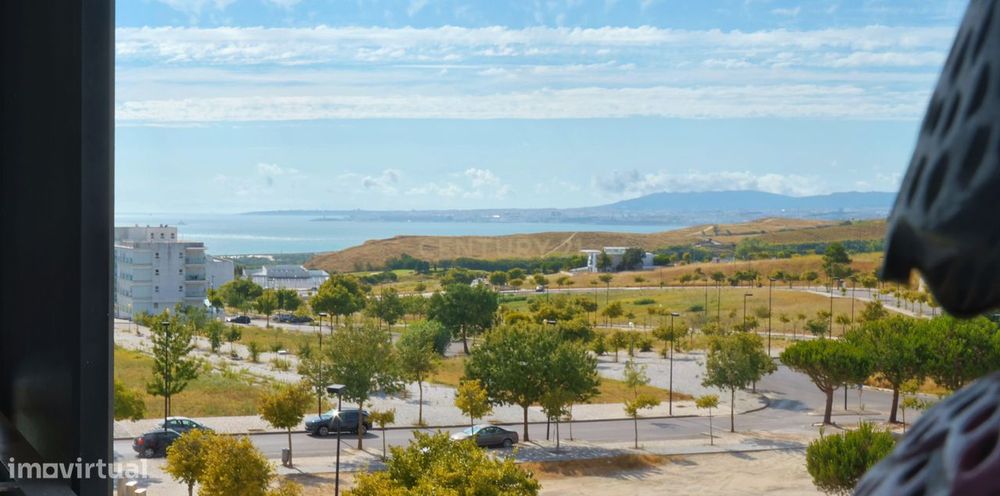 Apartamento T3 de Sonho com Vista Mar – Alto dos Capuchos, Costa da Ca