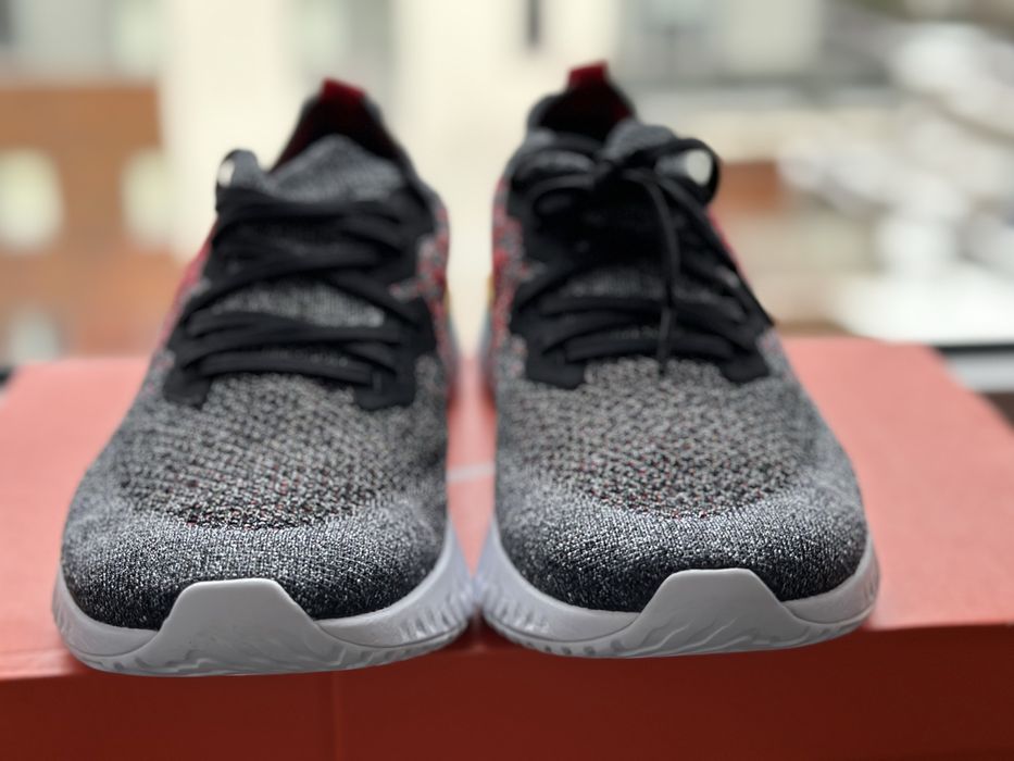 Nike Epic React Flyknit 2