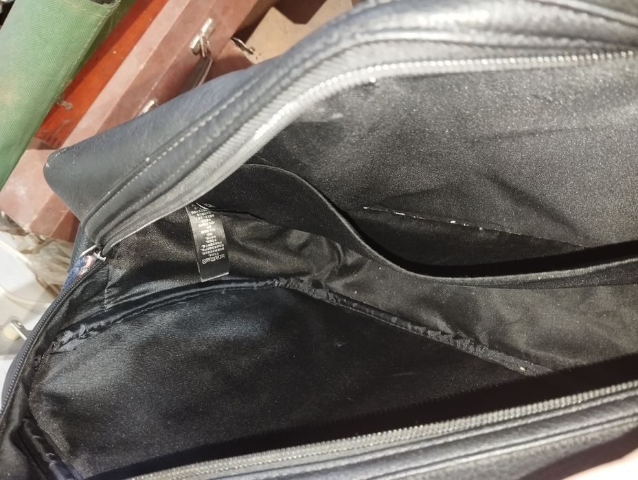 Сумки для ноутбуків