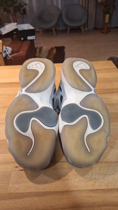 Buty Adidas r.40 koszykówka, sala gimnastyczna
