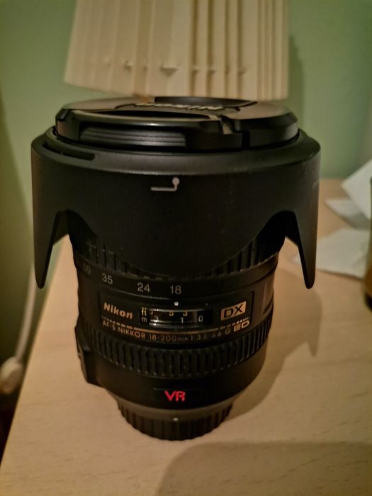 Lente nikon Nikkor AF-S 18-200MM DX VR ED