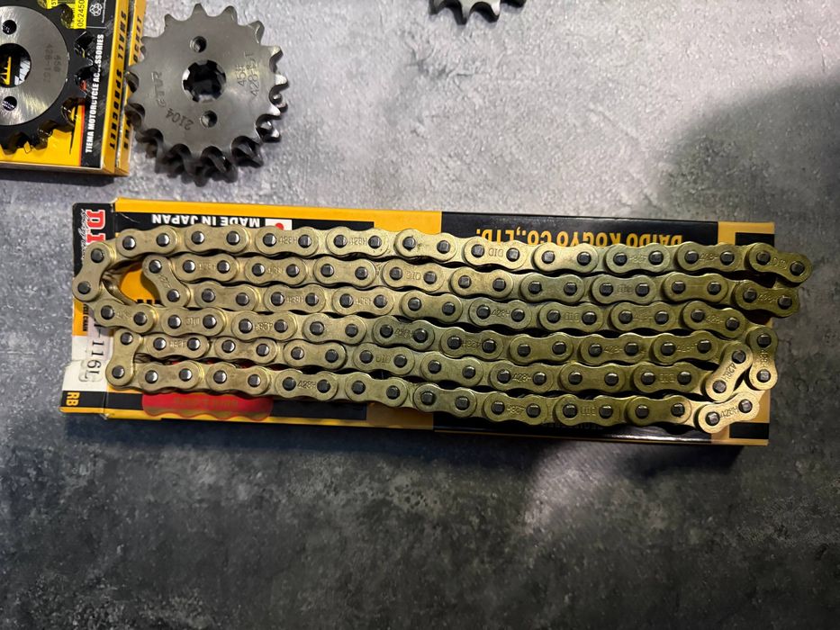 Цепь , звезды.Зірка  Alpha,Delta.