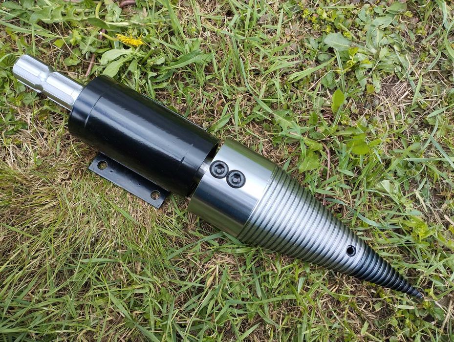 Łuparka świdrowa WOM do ciągnika / świder do drewna 100mm / stożek