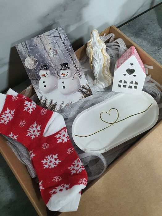 Presente de natal com diversos artigos