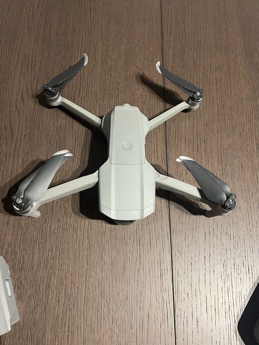 DJI Mavic Air 2 3b