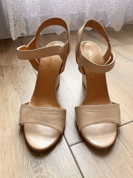 Sandalki KAZAR skóra beż,  rozm. 36