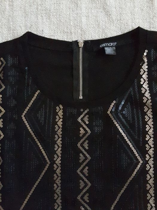 Blusa com lantejoulas  - tam 38 - Nova