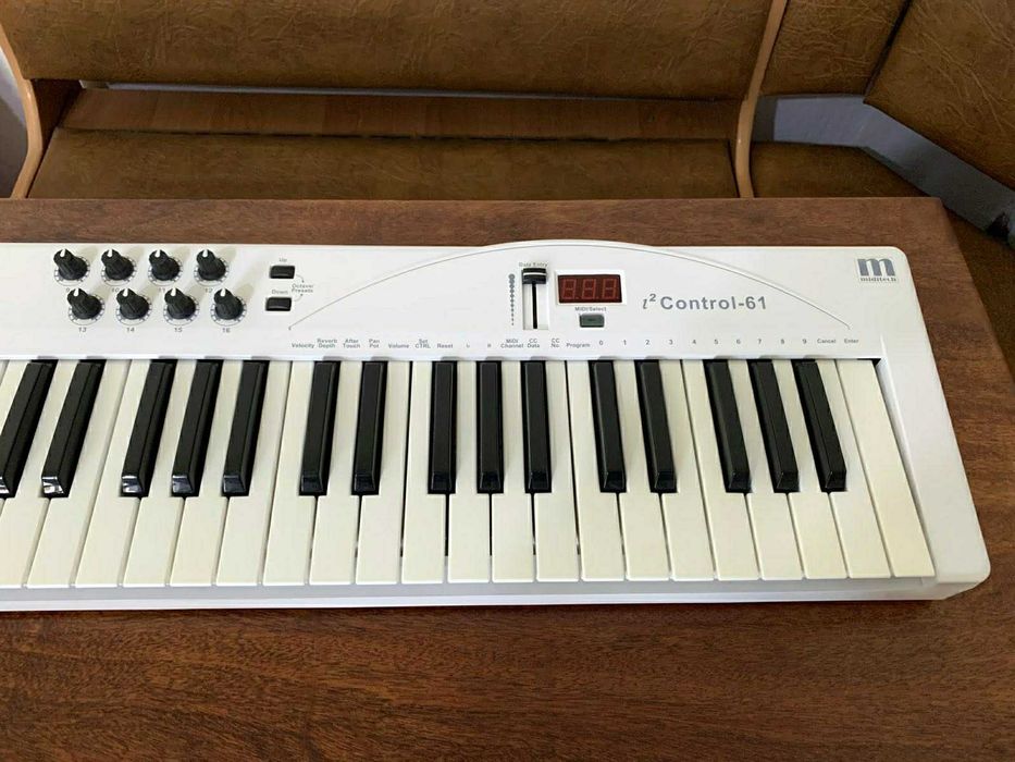 Міді клавіатура  Miditech i2 Control-61   5 октав