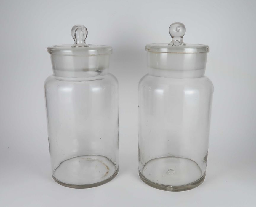 2 Potes de mantimentos de 24 cm em vidro Séc. XIX/XX