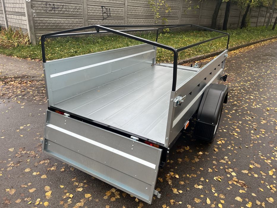 Причіп розміром 2.56 м Х 1.31 м Х 45 см